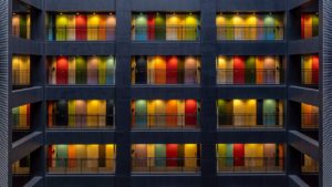 Mede-eigenaars krijgen van Interius Advocaten de correcte juridische omkadering bij het beheer van een mede-eigendom, zoals een appartementsgebouw.