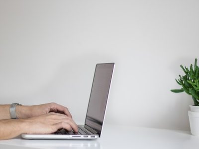 Het niet-neerleggen van de jaarrekening kan zware gevolgen hebben. Hou daarom rekening met een aantal wettelijke verplichtingen en bijhorende deadlines.