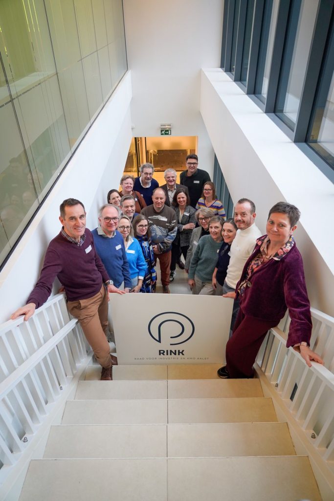 Met de oprichting van de Raad voor Industrie en KMO (RINK) zet Stad Aalst volop in op een toekomstgericht industrie- en KMO-beleid. Onder voorzitterschap van Freek Van Neck brengt de expertenraad ondernemers, beleid en expertise samen rond innovatie, mobiliteit en ondernemerschap. Vanuit diezelfde betrokkenheid draagt ook Interius Advocaten actief bij aan een sterk en duurzaam ondernemersklimaat in Aalst.